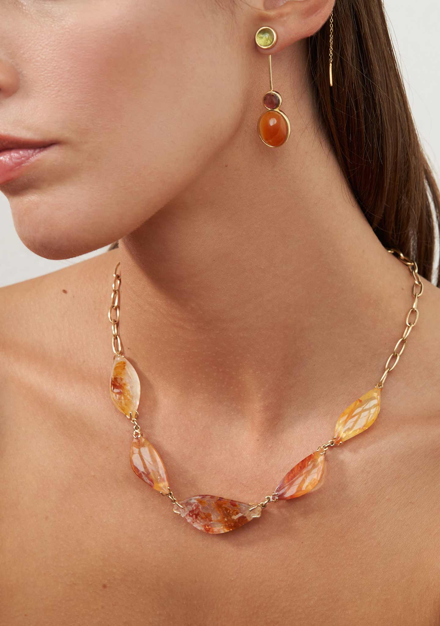 COLLAR AROS DE PLATA BAÑADO EN ORO 18 KT AMARILLO CON PIEDRAS DE CUARZO HEMATOIDE