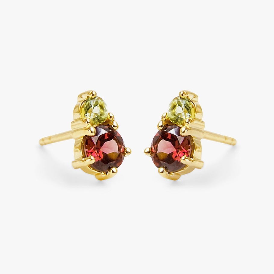 PENDIENTES DE PLATA BAÑADO EN ORO 18 KT AMARILLO CON PERIDOTO Y RODOLITA